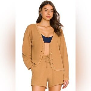 Donni. Ribbed Shorts in Camel Size XS